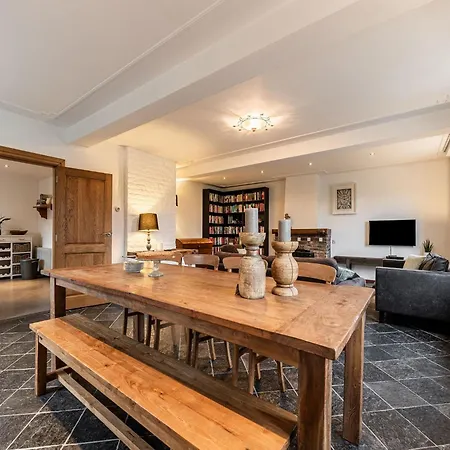 بيت للعطل Attractive Farmhouse In South Limburg With Terrace