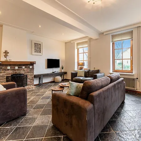 Vakantiehuis Attractive Farmhouse In South Limburg With Terrace