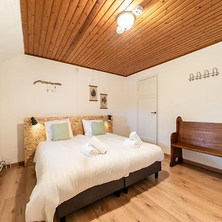Vakantiehuis Attractive Farmhouse In South Limburg With Terrace