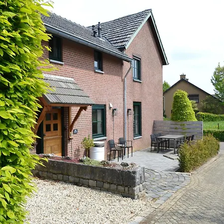 Attractive In South Limburg With Terrace Vakantiehuis